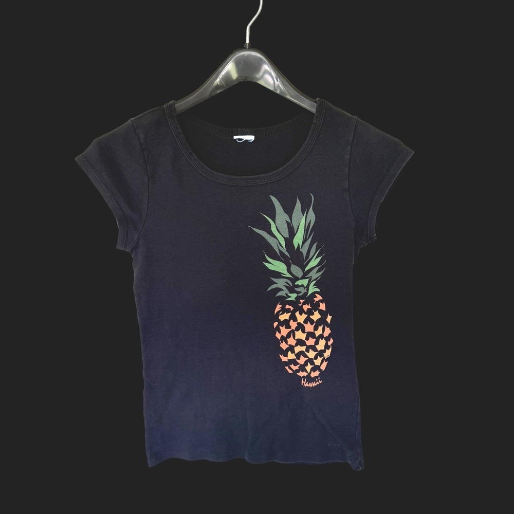 Y2K Crazy Shirts Hawaii Pineapple Tee Black Scoop Neck Short Sleeve T-Shirt